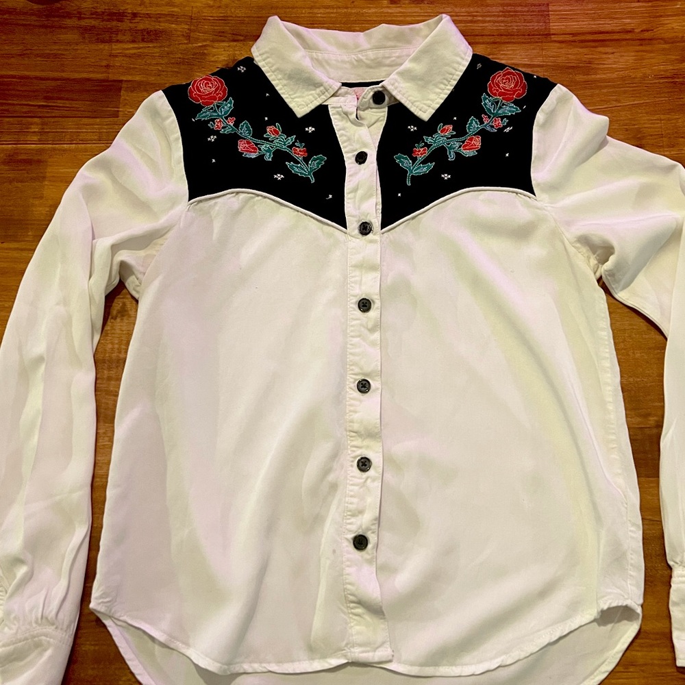 Western Style Button Up